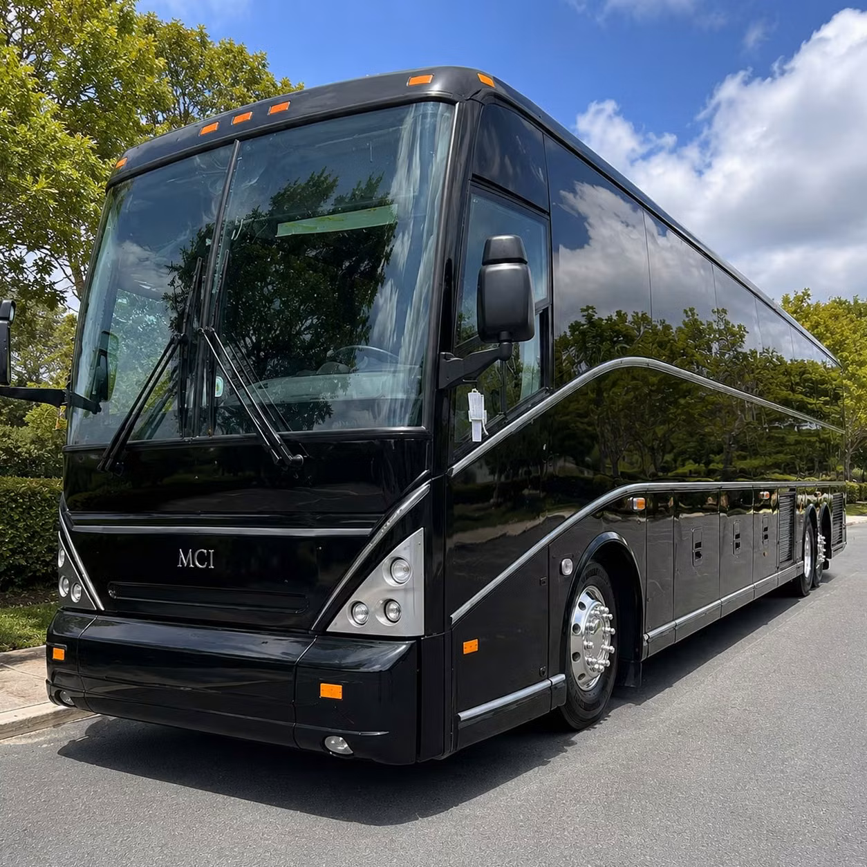 corporate event shuttle bus rentals in durham north carolina